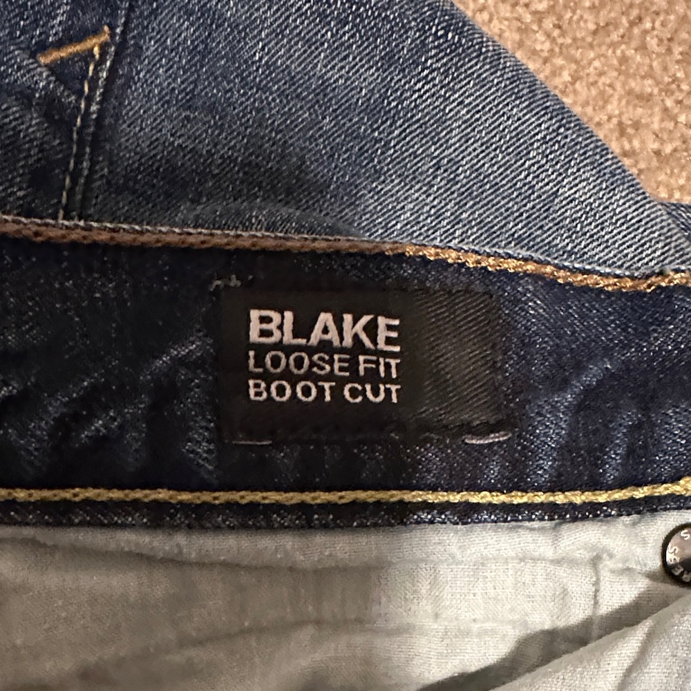Express Men's Dark Blake Loose Fit Bootcut Jeans. 32x32 - Picture 7 of 8